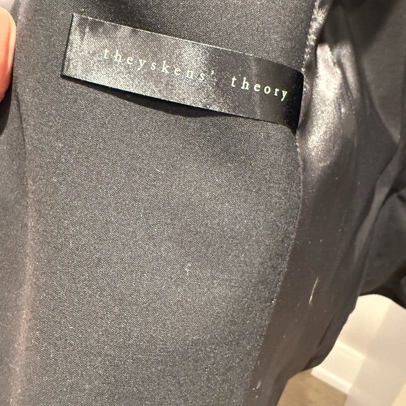 Black classic upscale brand blazer - Picture 3 of 3